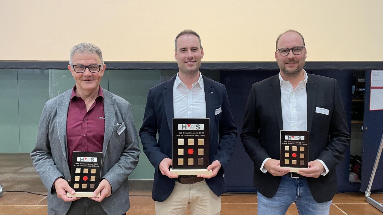 Gewinner der Preise (von links): Theo Stuber, Swiss Krono AG; Michael Herzog, Herzog-Elmiger AG sowie Tobias Scherg, Roser AG.