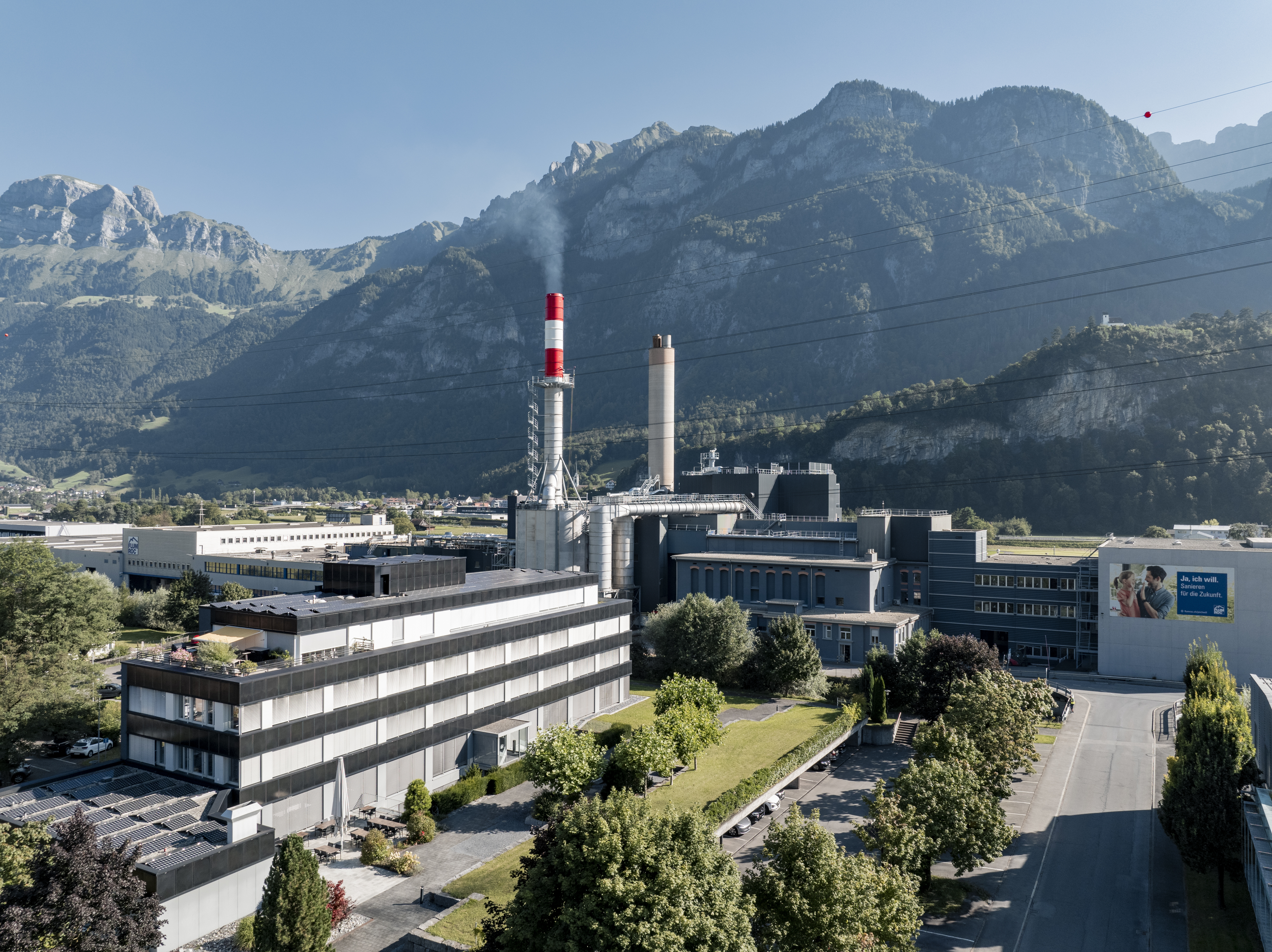 tkv_flumroc-pano_0003_DJI_0136-HDR-ps.jpg (12.4 MB)