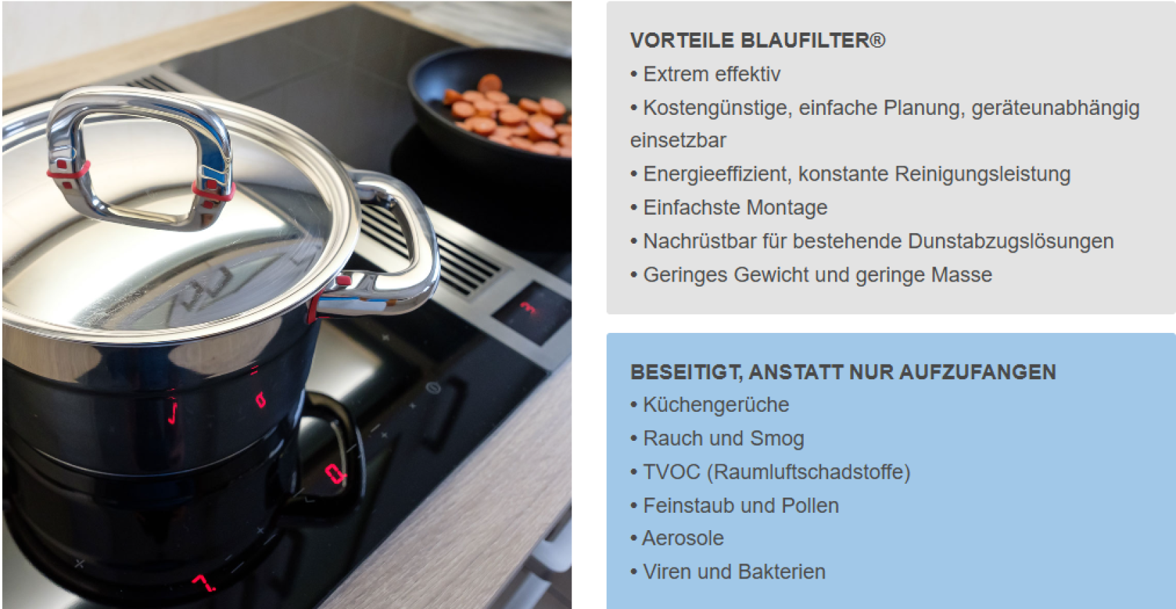 Auf einem Elektroherd steht ein Topf mit Deckel auf dem Herd, während in einer Pfanne Wurstscheiben braten. Neben dem Herd liegt eine Liste mit Vorteilen und Eigenschaften eines Blaufilter-Küchenfiltersystems auf Deutsch.